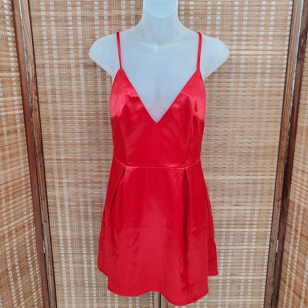 ♧ Princess Polly Lina Red Satin Mini Dress Plunging Neckline Size 4